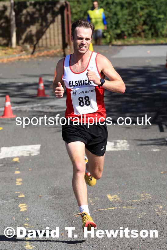 Tynedale Jelly Tea 10 Mile Road Race, Ovingham, Northumberland, Sunday, Aug. 21st. Photo: David T. Hewitson/Sports for All Pics